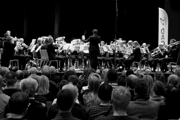 Nordvestjysk Brass Band p&aring; scenen til DM 2010 - klik for at se et st&oslash;rre billede